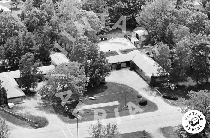 Sun-n-Sand Motel - 1982 Aerial